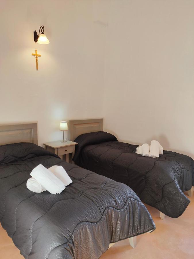 Casa della Convivialità don Tonino Bello Alessano Esterno foto