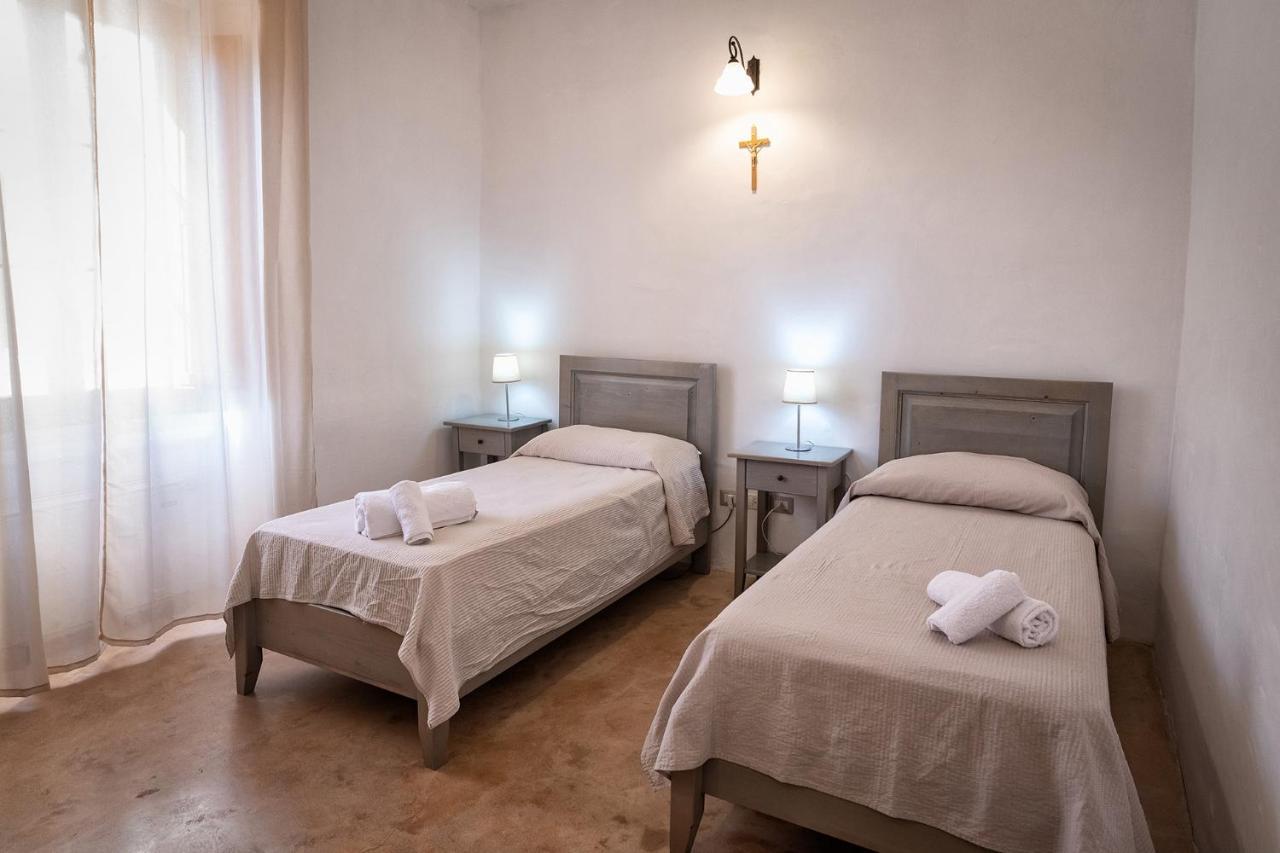 Casa della Convivialità don Tonino Bello Alessano Esterno foto